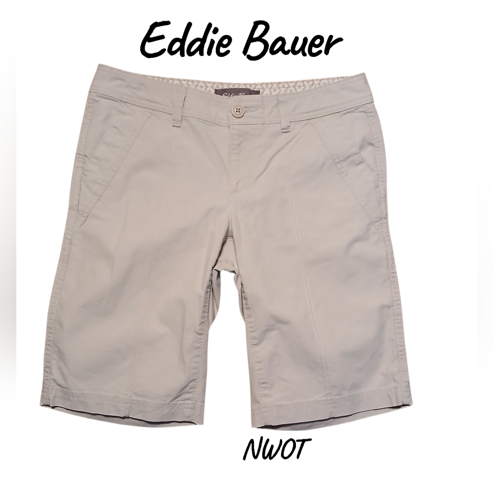 Eddie Bauer Women's Size 4 Light Khaki Shorts